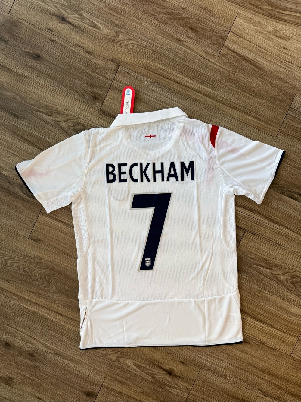 Umbro White England 'Beckham' #7 Football Jersey with Navy Accents